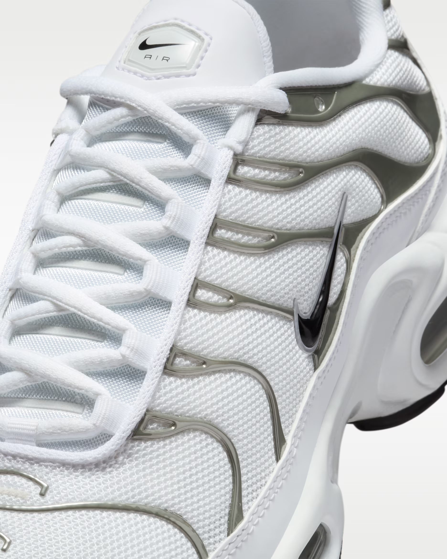 Air Max Plus SE Pure Platinum