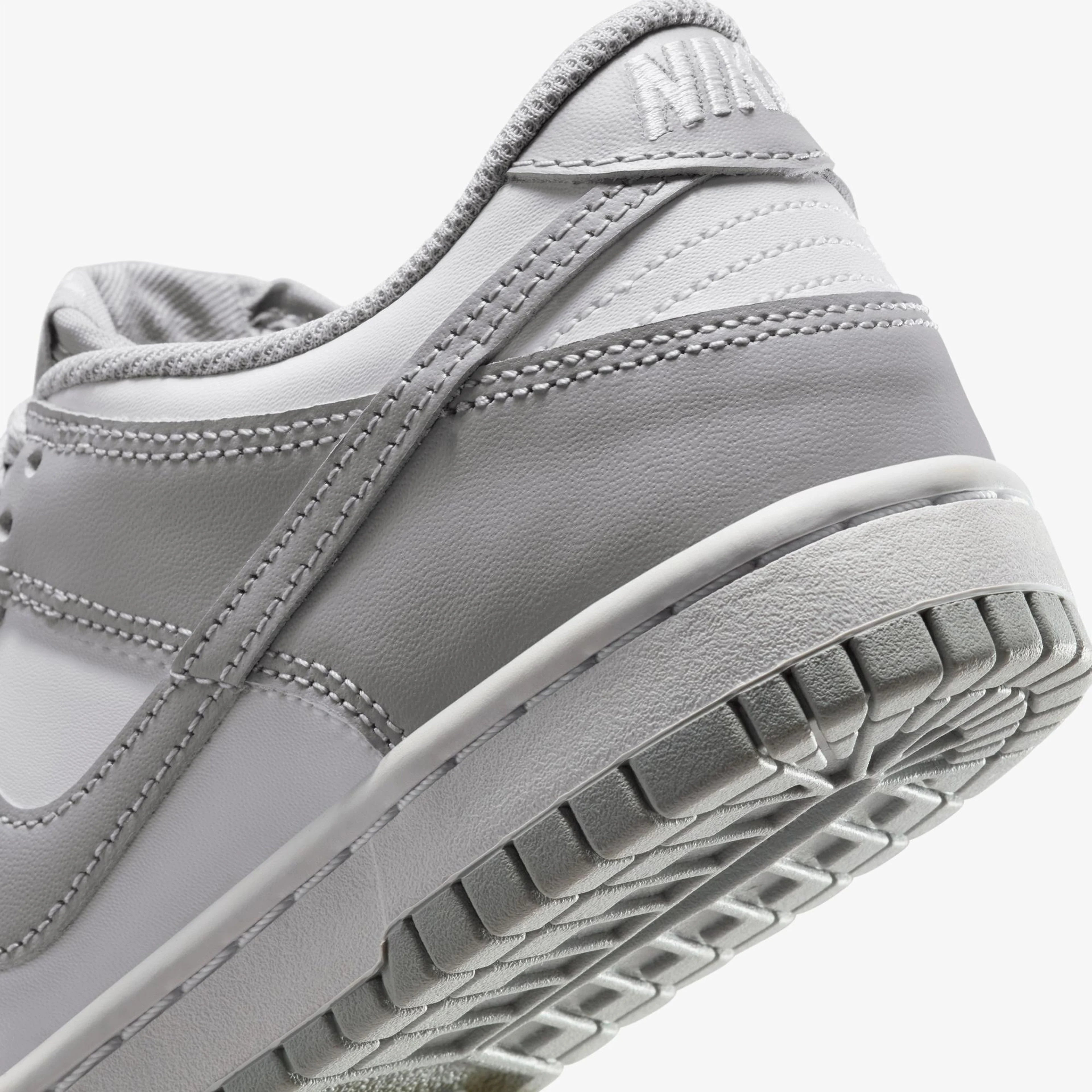 Dunk Low Gri Spor Ayakkabı
