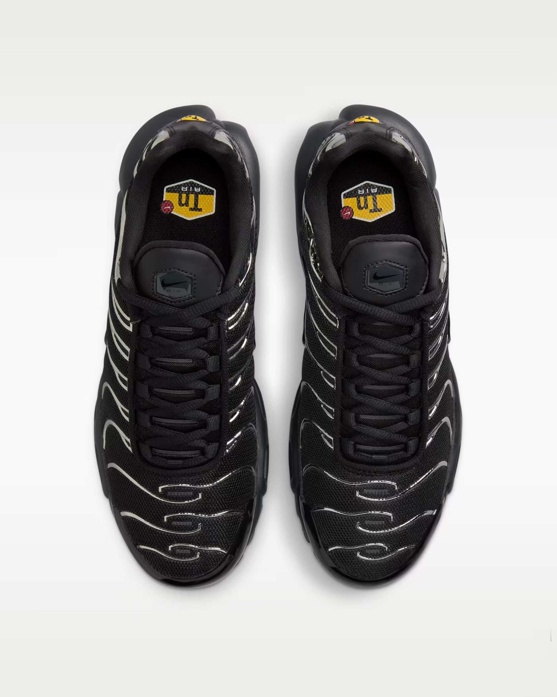 Air Max Plus SE Metallic Silver