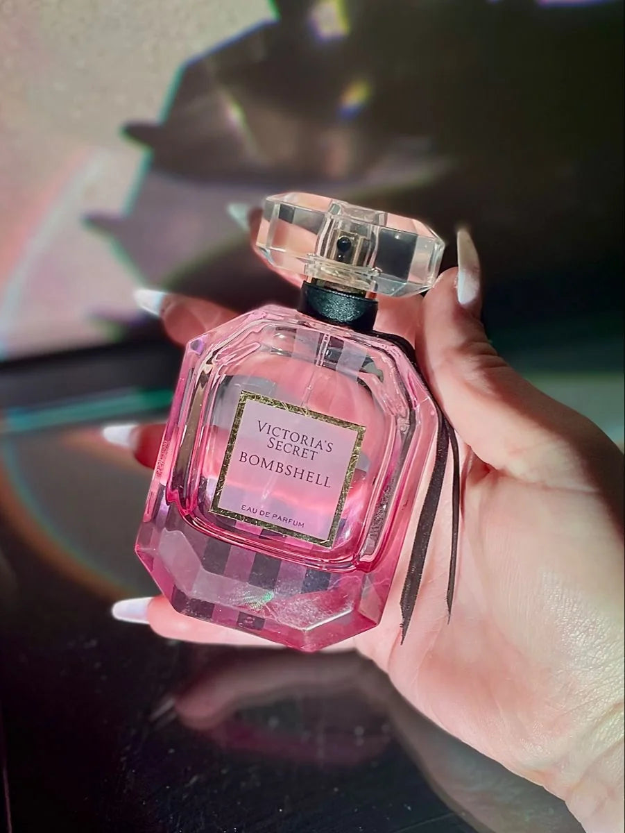 Bombshell 50 ML Kadın
Parfüm